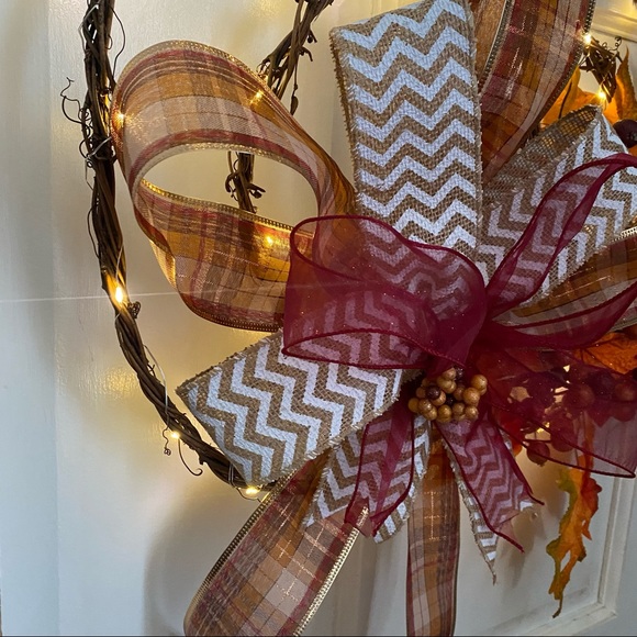 Handmade Pumpkin Grapevine Fall Wreath w/ Lights - Picture 4 of 4